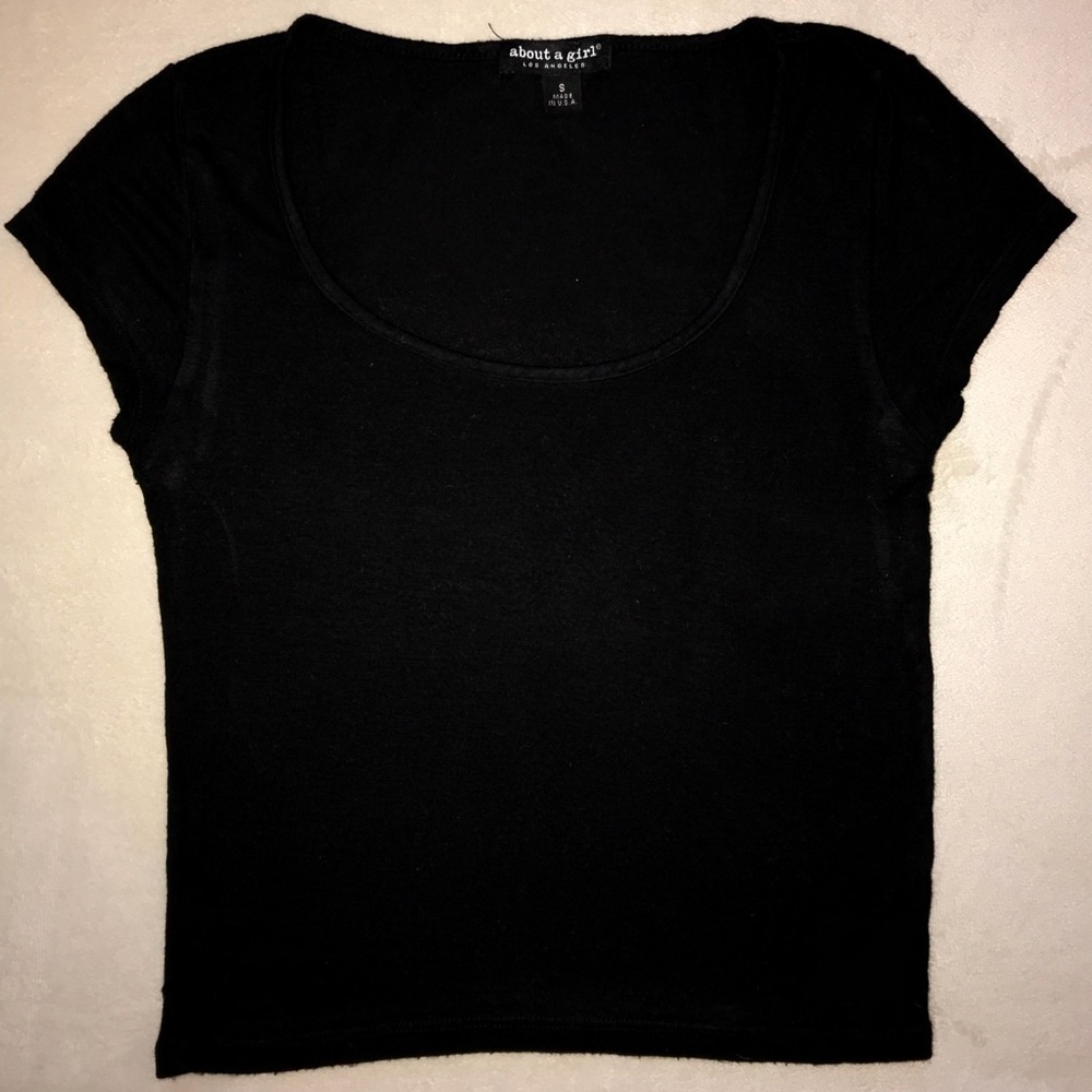 About A Girl Black Crop-top